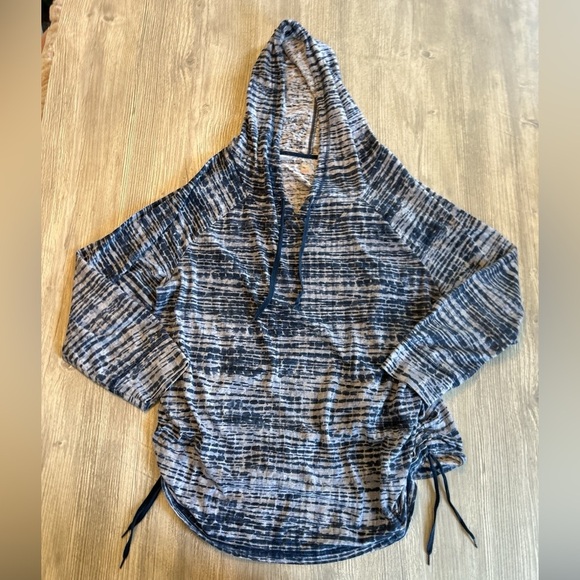 Gloria Vanderbilt Womens Blue White Striped Hoodie Ruched Drawstring Sides 1X. - Picture 6 of 11